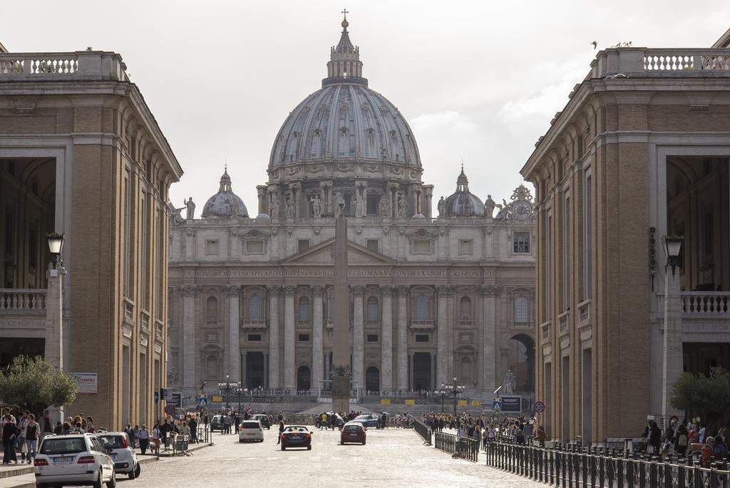 La Porta Rossa Di Borgo - Vatican Luxury Suite Róma Kültér fotó
