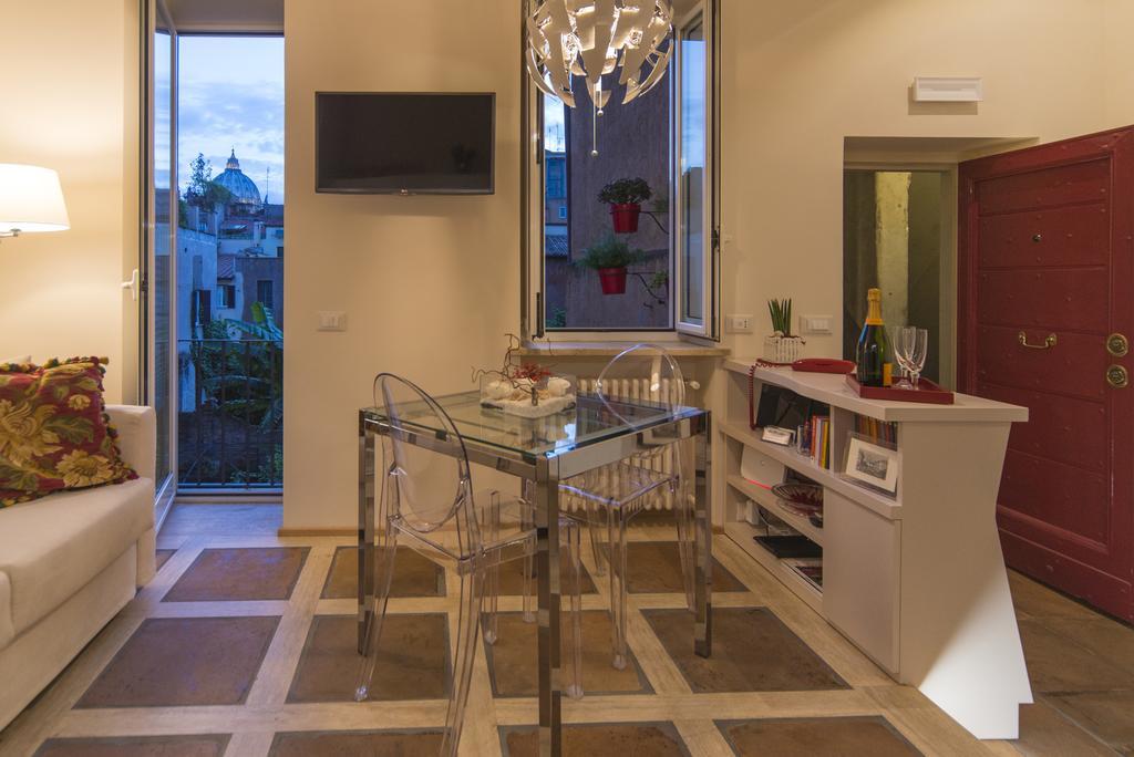 La Porta Rossa Di Borgo - Vatican Luxury Suite Róma Kültér fotó